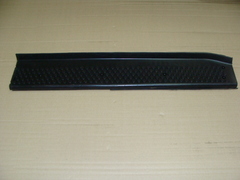 Накладка порога УАЗ-3163 передняя правая (резина)