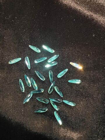 Стеклянные стразы 3*10 мм (25шт)цвет бирюза