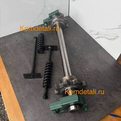 Вал натяжной КДМ 7881 в сборе
