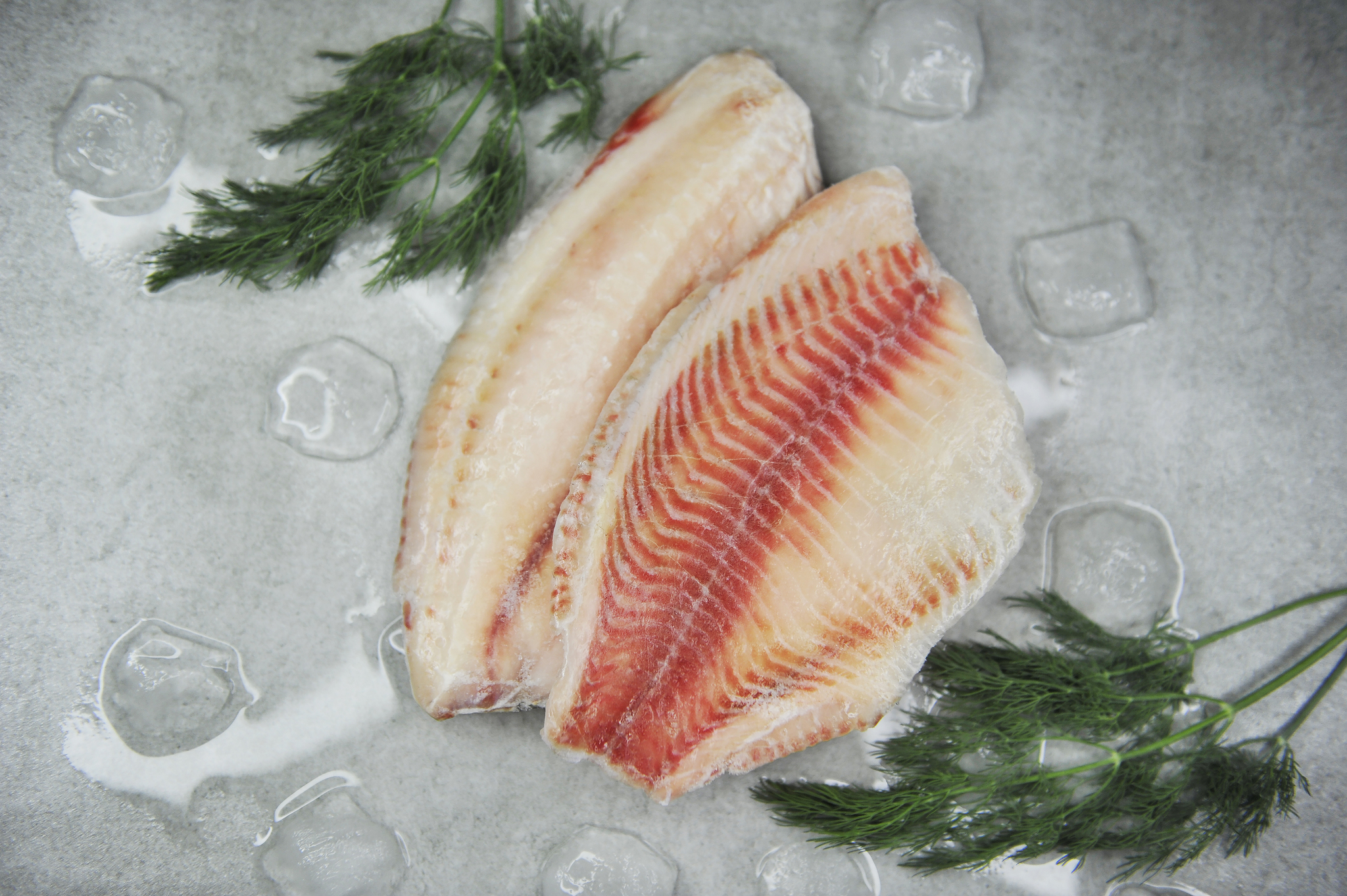 Замороженная рыба купить в москве. Рыбное филе тилапии. Филе Рыбное замороженное. Рыба замороженная Санта. Замороженные морепродукты.