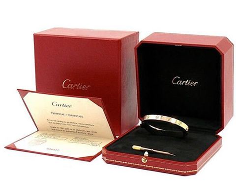 Упаковка под браслет Cartier Love