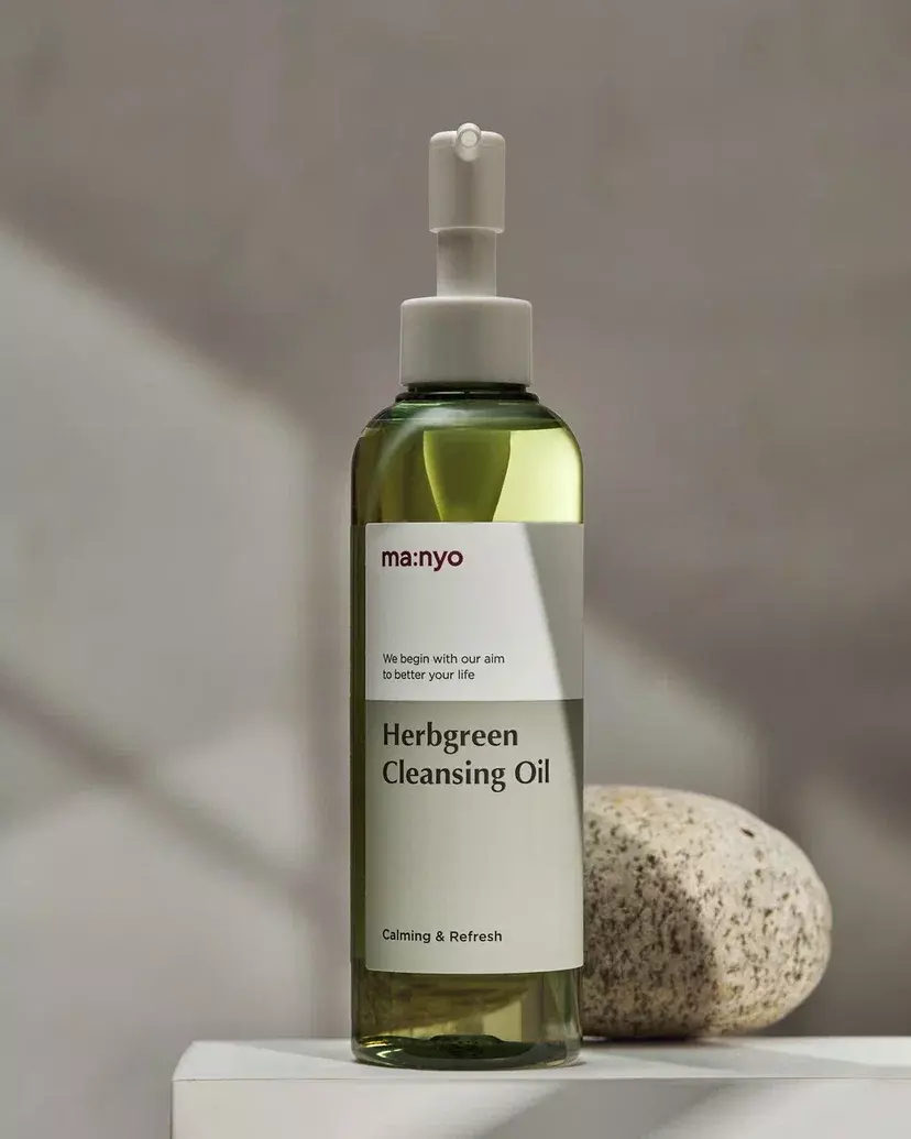 Manyo Herb Green Cleansing Oil. Гидрофильное масло на комплексе трав Factory herbgreen Oil. Manyo Herb Green Cleansing Oil (200 ml). Гидрофильное масло на основе комплекса трав Manyo Herb Green Cleansing Oil.