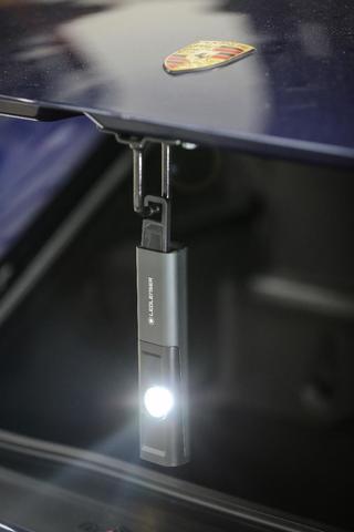 Фонарь светодиодный LED Lenser IW5R, 300 лм., аккумулятор