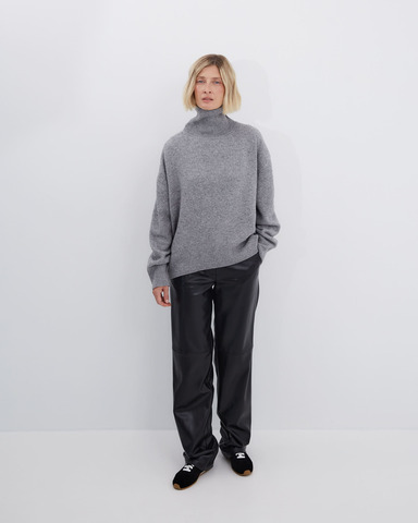 Брюки прямые из искусственной кожи черный