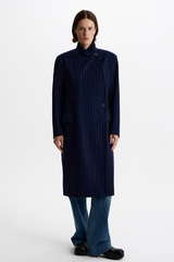 Утепленное пальто из итальянской шерсти с мембраной