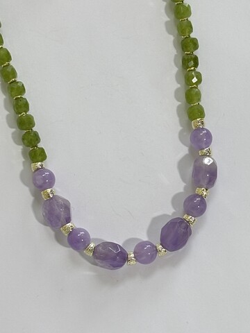 Нефрит (бусы из натуральных камней)