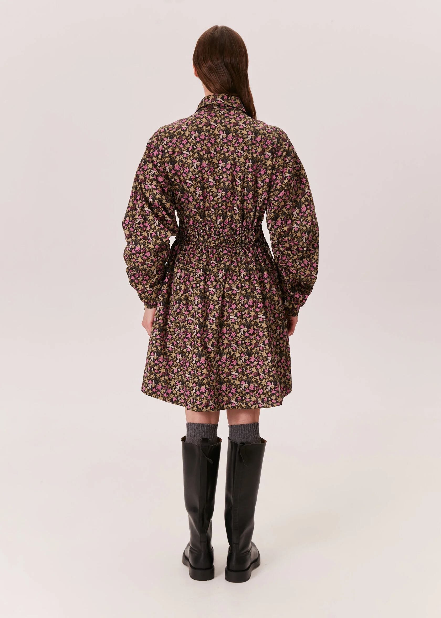 Платье-мини MAGIC FLOWERS зелено-розового цвета