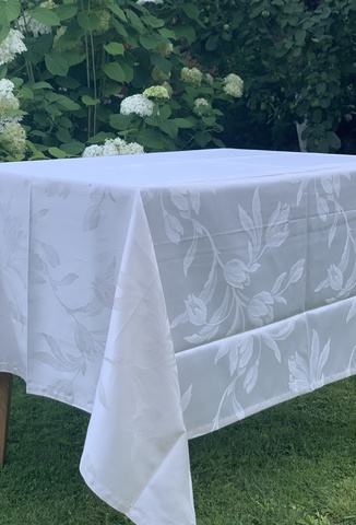 Скатерть 150х220 и 8 салфеток EmilioGatti Tulipan белые