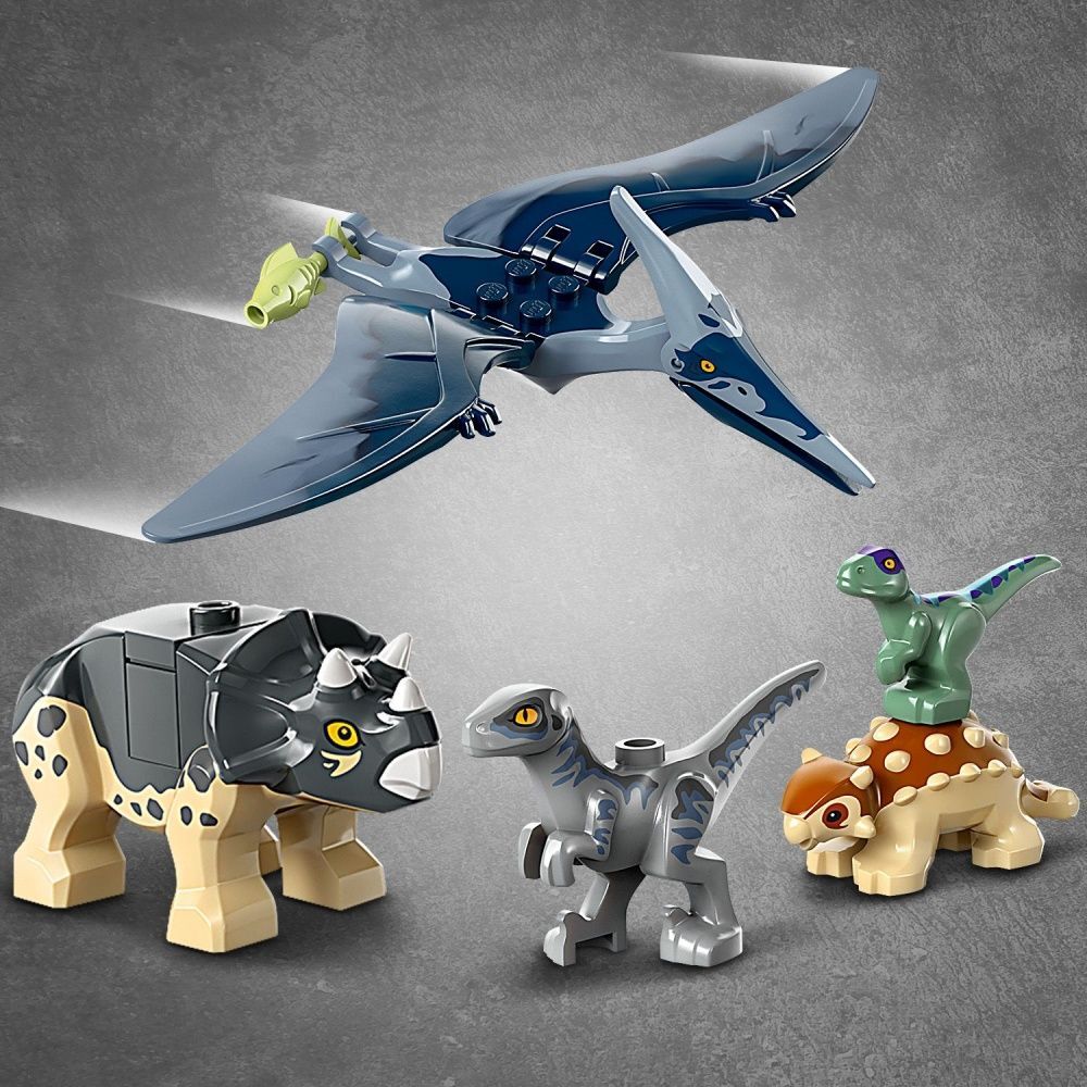  LEGO Jurassic World -     -      76963       