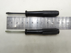 Отвертка шлицевая плоская (минусовая) 100х2.5х0.4мм (карболитовая ручка) СССР