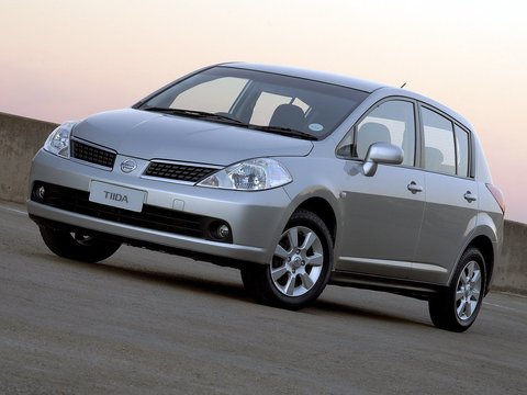 Чехлы на Nissan Tiida хэтчбек 2004–2014 г.в.