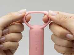 Коралловое эрекционное кольцо Iroha SVR Coral Pink - 