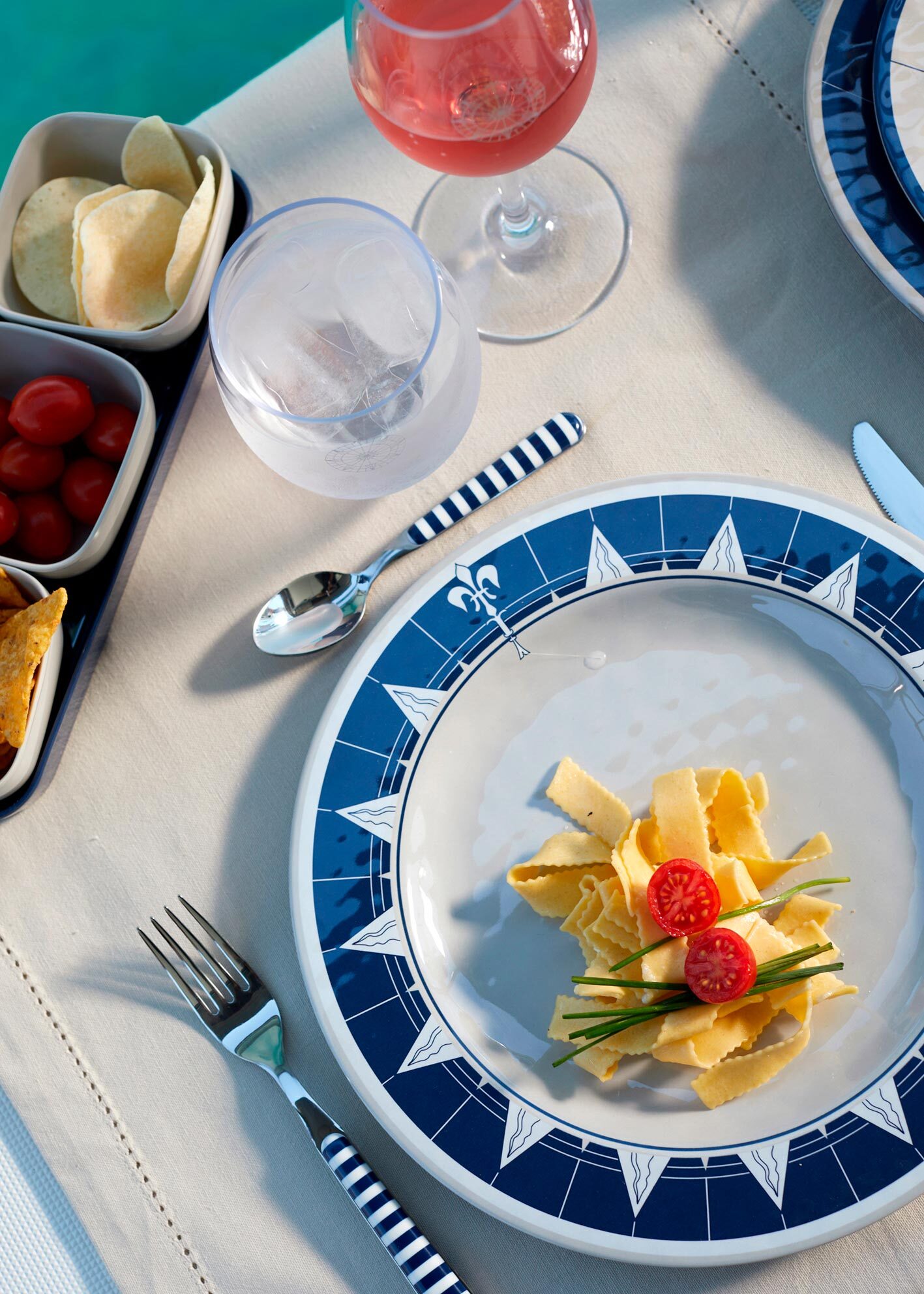 Buy unbreakable yacht tableware Marine Business and other kitchen and yacht  accessories to full eqip any yachts with direct delivery worldwide!