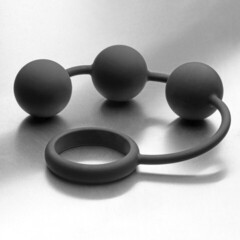 Анальные шарики Tom of Finland Silicone Cock Ring with 3 Weighted Balls