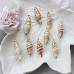 Подвеска Ракушка с позолотой 27-42 на 8-15 мм, РК048