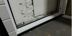 Входная металлическая дверь Бионика Вайт белый матовый / 048 Аляска