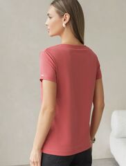 Футболка из премиального хлопка с V-образным вырезом  D49.109 (123670)