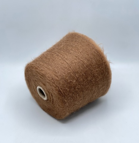 Ilaria Caleziano, Aurora, 1000м, 67% кидмохер, 3% меринос, 30% полиамид, цвет-Темный кемел(44/416) арт.37412