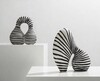 Статуэтка Zaha Sphere Black C