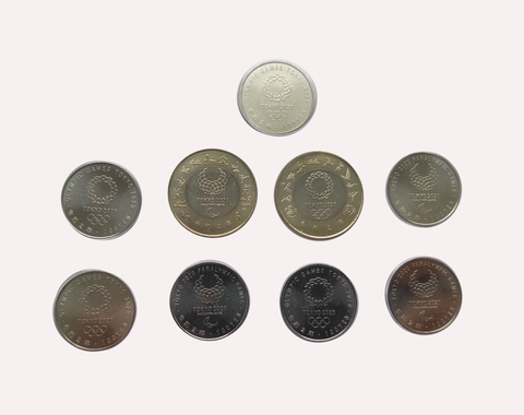 Набор 9 монет Олимпийские игры в Токио 4-й выпуск (7 шт. по 100 йен виды спорта + 2 шт. по 500 йен Талисманы) Япония