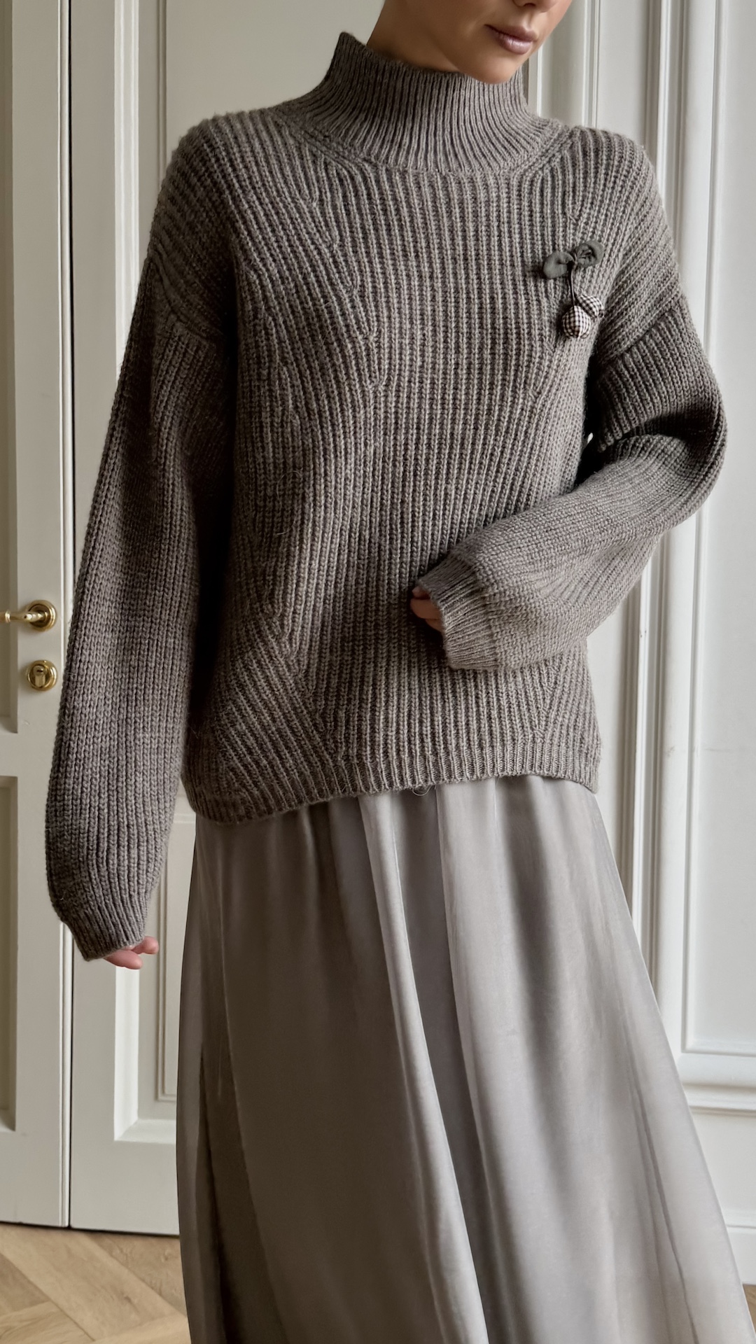 Свитер плотной вязки с добавлением альпаки