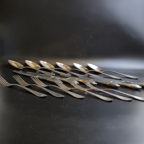 Набор столовых приборов на 6 персон (18 предметов), мНЦ (медь-никель-цинк), Вольнянский завод столовых приборов им. Шевченко (ЗiШ, ЗиШ), СССР, 1960-1990 гг.