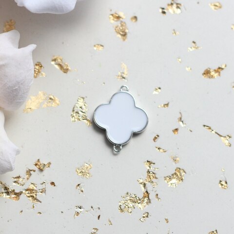 УЦЕНКА!!! Коннектор Клевер с эмалью 15 мм, родий, У087