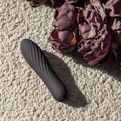 Вибропуля Tulip черная от SVAKOM