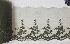 Вышивка на сетке, ш. 19 см, хаки