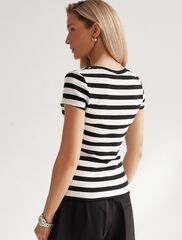 Футболка из плотного трикотажа с плетением риб 1*1  D49.126 (130388)