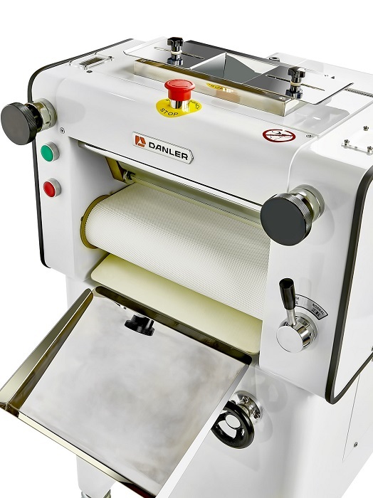 Тестозакаточная машина Danler WMK-330