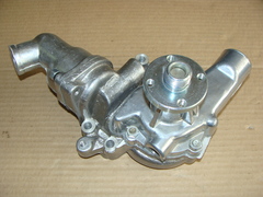 Водяной насос  УАЗ С КОРПУСОМ в сборе ст. образца