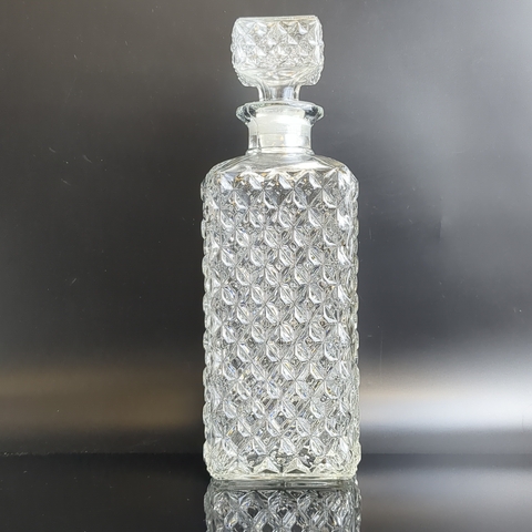 Графин, штоф с крышкой граненый для подачи крепких напитков, алмазная грань, геометрический орнамент, винтаж СССР 1970-1990 гг