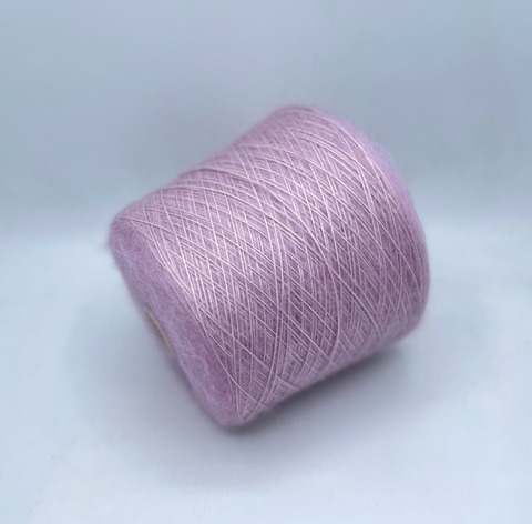FILCOM (пр.Италия), art-Soffilo 450м/100гр. 50%Шелк 50%Суперкид мохер, цвет-Лилия арт.31313