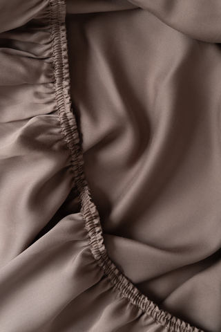 Простыня на резинке 180х200х40 German Grass Havana Brown Brilliant коричневая