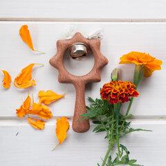 Деревянная погремушка с бубенцом Солнышко Леснушки