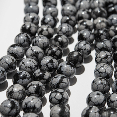 Снежный обсидиан натуральный, бусины в форме шара 12,7мм