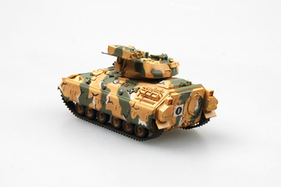 Модель БМП Армия США M2 & M2A2 Bradley масштаб 1:72