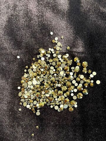 Стеклянные стразы  (размер микс) 1140шт, цвет светлая бронза