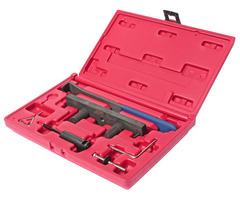 JTC-4847 - Набор фиксаторов распредвала с приспособлением для натяжения ремня ГРМ (VW AUDI 2.0 FSI) JTC - Комплектация 

Фиксатор ролика натяжителя ремня. Оригинальный номер: T40011.
Фиксатор ролика натяжителя ремня. Оригинальный номер: T10060, T10060A.
Штифт для фиксации натяжителя ремня ГРМ. Оригинальный номер: T10115.
Фиксатор натяжителя цепи ГРМ. Оригинальный номер: 3366.
Приспособление для регулировки натяжного ролика ремня ГРМ. Оригинальный номер: T10020.
Фиксатор распредвалов. Оригинальный номер: T10252.
Приспособление для ослабления механизма натяжения ремня. Оригинальный номер: T10092.


Описание

Используется для бензиновых двигателей 2.0 FSI начиная с 2003 г.в.


Применение

Audi А3 2.0 FSI и FSI SOHC, модификации двигателей: AWA, BHD, BMB.
Volkswagen Golf 2.0 FSI и FSI SOHC, Touran 2.0 FSI SOHC модификации двигателей: AWA, AXW.