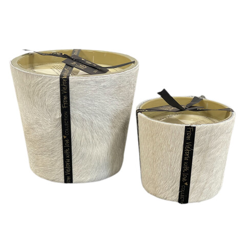 Свеча ароматическая 400г Victoria with Love Hairy white