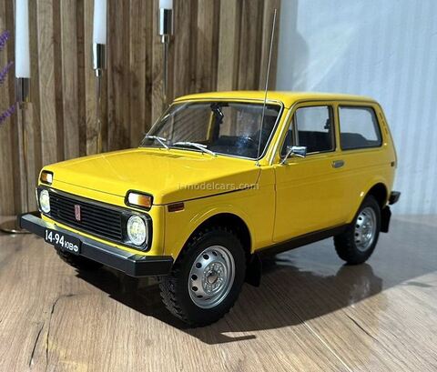 VAZ-2121 Lada Niva 1:8 Hachette fully assembled