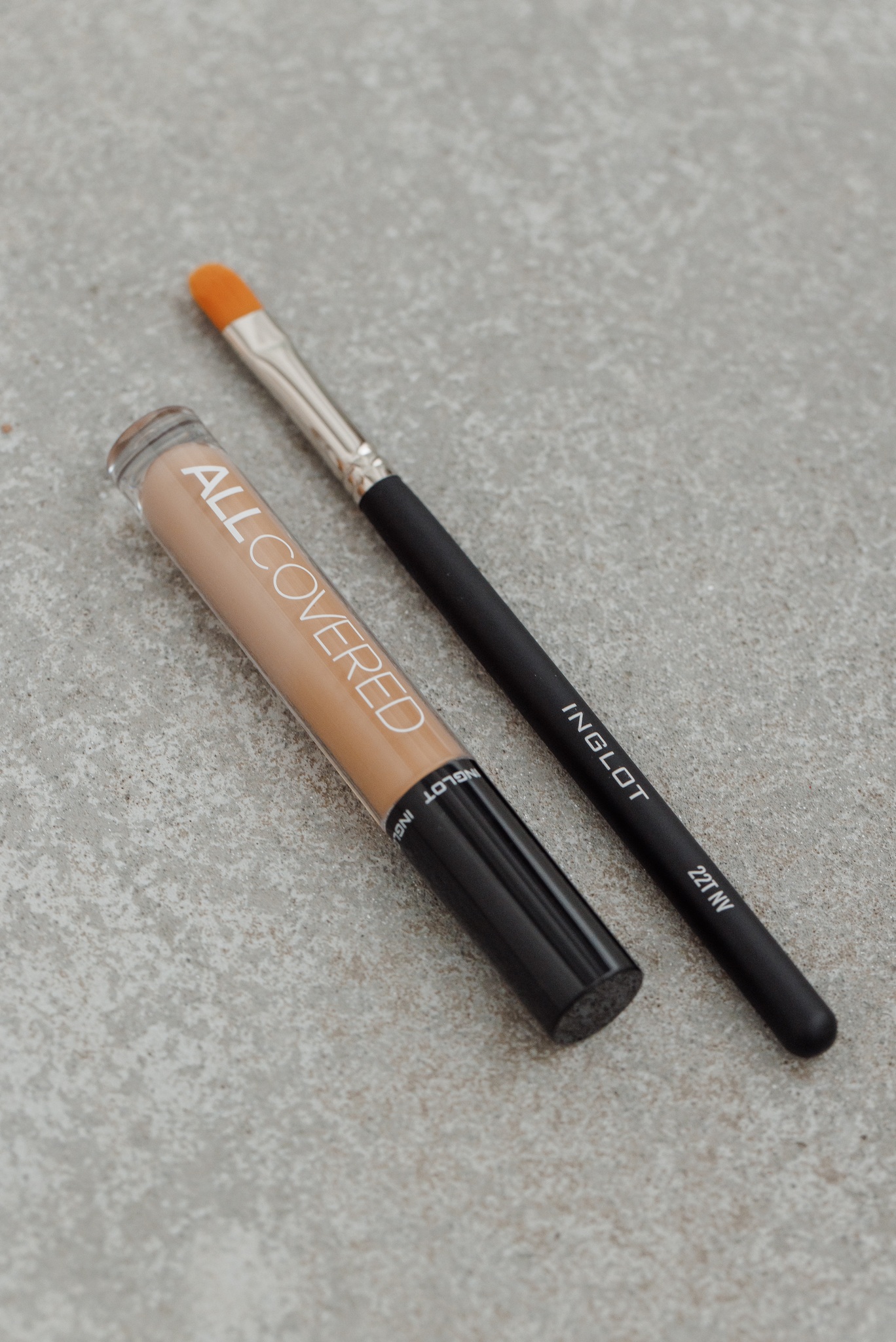 Маскирующий консилер All Covered Under Eye Concealer от ИНГЛОТ – купить ...