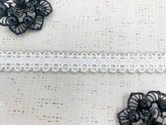 Тесьма вязаная, рис. 6994, ш. 1,8 см, пр-во Беларусь, лён с белым