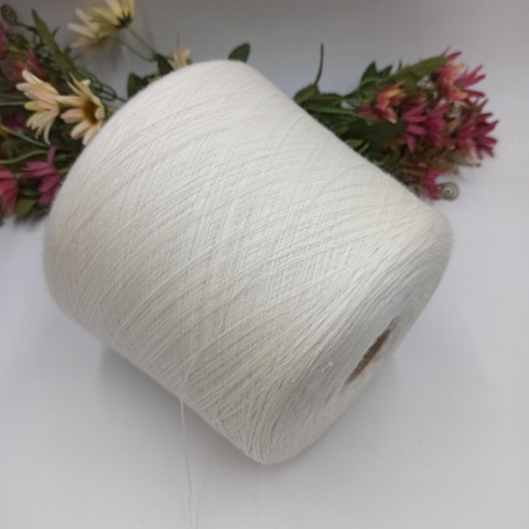 Crystal Sudwollgroup меринос с шелком и кашемиром 2400м/100гр Greige - Молочный