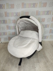 Автолюлька Adamex Carlo группа 0+ (0-10кг) св. бежевый