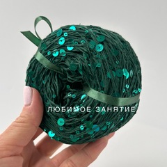 Пайетки на хлопке 3+6 мм. цвет 081 зеленая нить, глянцевые изумрудные пайетки