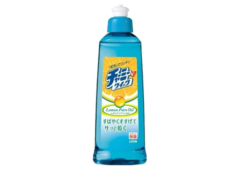 Средство для мытья посуды "Charmy V Quick" с маслом лимона LION, 260мл