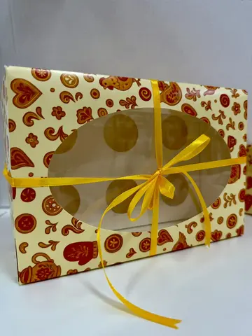 Коробка под капкейки с круглым окном 235х160х100 мм (6) (Сладкая матрешка)