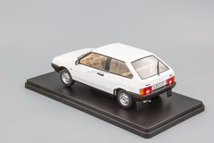 VAZ-2108 21083 Satellite white 1:24 Legendary Soviet cars Hachette #80
